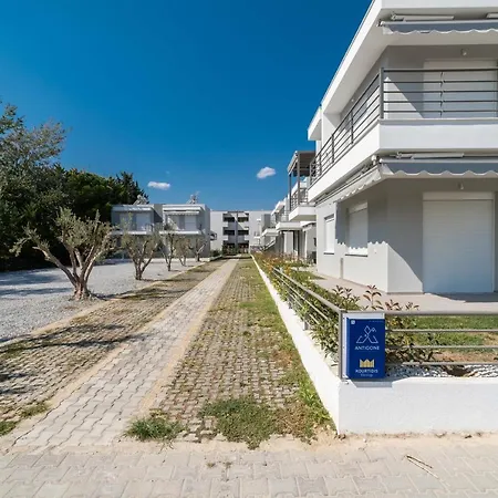 Ferienwohnung Antigone Residential Complex Ofrínion Exterior foto